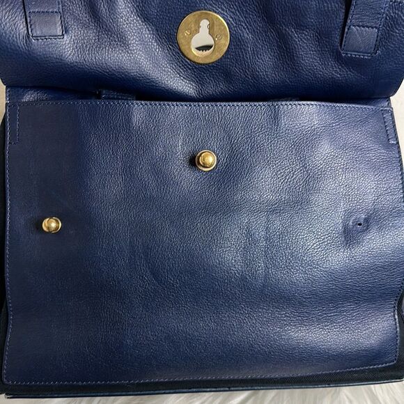 💯Authentic YSL Handbag 🍀 - Picture 13 of 17